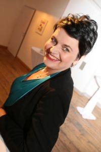 monika-herbstrith-lappe-schraeg